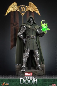 Hot Toys Marvel Doctor Doom (Collector Edition)