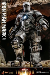 Hot Toys Marvel Iron Man Mark I