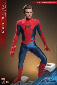 Hot Toys Marvel Spider-Man (Tom Holland - New Red and Blue Suit)