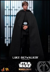 Star Wars Hot Toys Star Wars Luke Skywalker (The Mandalorian)